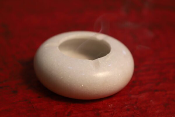 Marble Round Ash tray - Image 2
